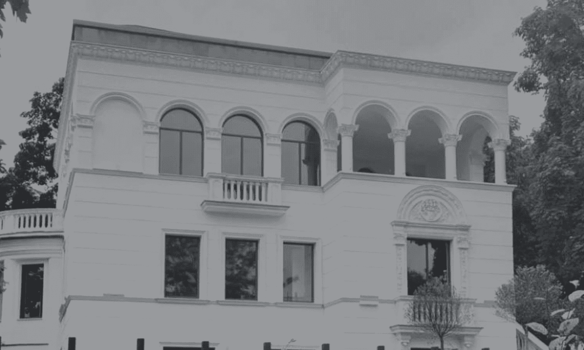 lisznyai-utcai-villa​​_1_2_optimized